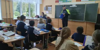 В ГУО "Староборисовская средняя школа Борисовского района" состоялась минутка безопасности, посвящённая правилам дорожного движения!