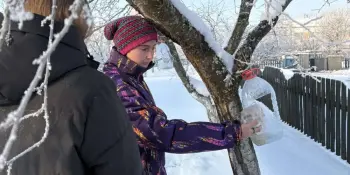 С 1 декабря по 28 февраля Староборисовская средняя школа принимала участие в республиканской экологической акции "Зимующим птицам-нашу заботу"